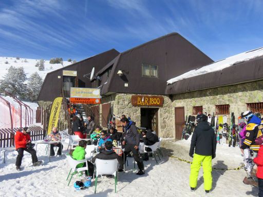 Skigebiet, Valdesquí, Spanien, Après-Ski, Eingang zur Bar 1800 auch ohne Skipass