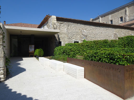 Real Monasterio de Santa María de El Paular, Rascafría, Spanien, Eingang zur Rezeption und Andenkengeschäft