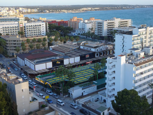 Hotel Obelisco, Bar Dachterrasse, S’Arenal, Mallorca, Spanien, Ausblick auf die Schinkenstraße