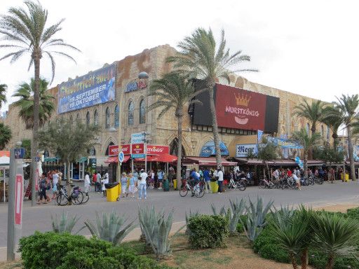 Mega Park, Oktoberfest 2014, S’Arenal, Mallorca, Spanien, Mega Park Außenansicht