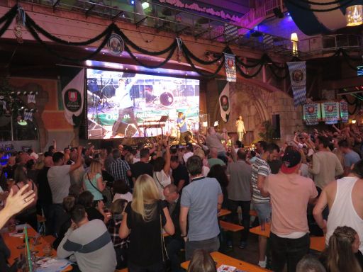 Mega Park, Oktoberfest 2017, S’Arenal, Mallorca, Spanien, Mickie Krause im „Festzelt“