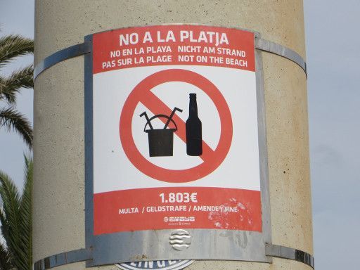 Strand Verbote und Regeln, S’Arenal, Mallorca, Spanien, Übermäßiger Alkoholgenuß