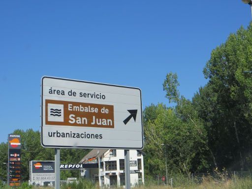 Stausee San Juan, San Martín de Valdeiglesias, Spanien, Pelayos de la Presa Abfahrt zum Embalse de San Juan