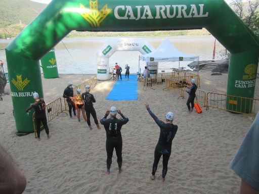 Lago de Sanabria, Schwimmwettbewerb 2021, Galende, Provinz Zamora, Spanien, Start– Zielbereich am Ufer