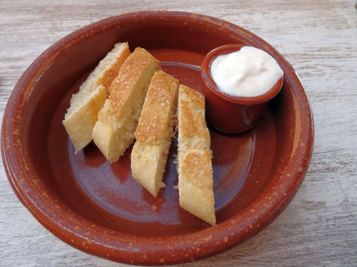 Santa Ponsa, Spanien, Jürgen Drews Kultbistro, Aioli mit Weißbrot