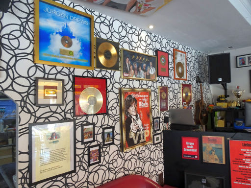 Santa Ponsa, Spanien, Jürgen Drews Kultbistro, goldene Schallplatten, Preise und Auszeichnungen