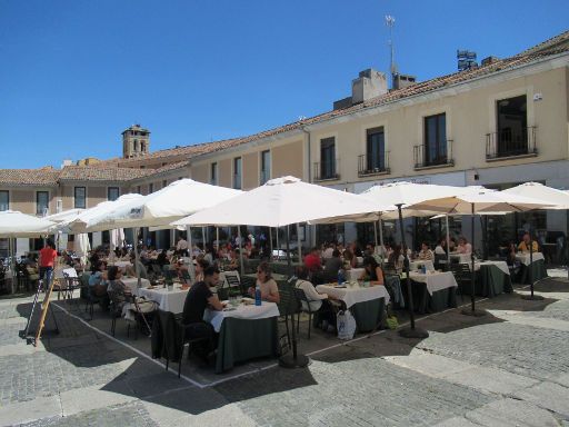 Spanisches Restaurant La Bien tirada de Segovia, Segovia, Spanien, Terrasse auf dem Plaza Artillería 32, 40001 Segovia