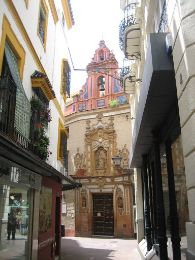 Sevilla, Spanien, kleine und schön bunte Kirche