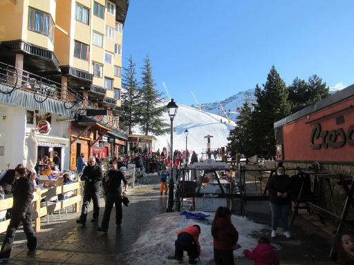 Sierra Nevada, Spanien, Après-Ski, Pepe Bollos an der Borreguiles Kabinenliftstation