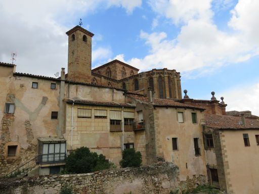 Sigüenza, Spanien, Kathedrale Ansicht von außerhalb der Stadtmauer