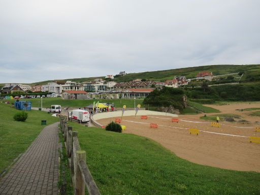 Travesía popular San Juan de la Canal 2021, Soto de la Marina, Cantabria, Spanien, Bucht mit Sandstrand San Juan de la Canal