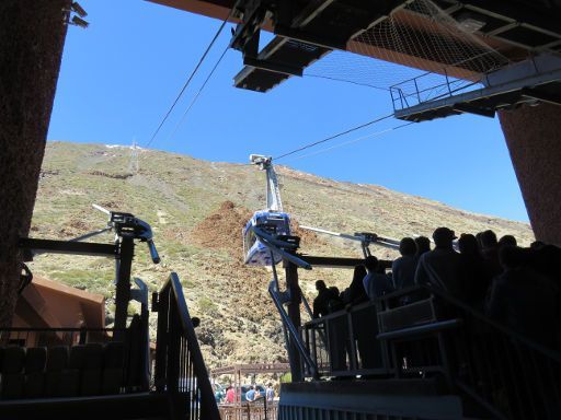 Teneriffa, Teleférico del Teide®, Spanien, Ein– und Ausstieg Kabine