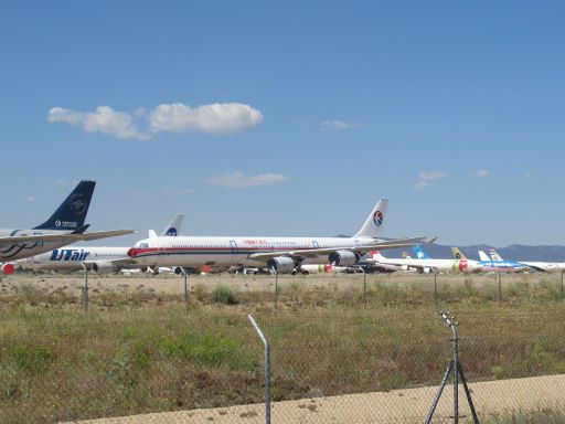 PLATA Aeropuerto de Teruel, Flughafen, Teruel, Spanien, China Eastern