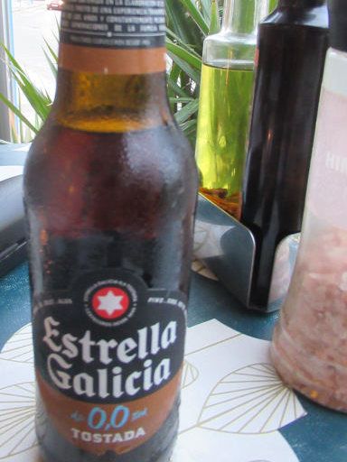 Patagonia Express Grill & Pizza, Torremolinos, Spanien, alkoholfreies Bier Estrella Galicia 0,0 tostada