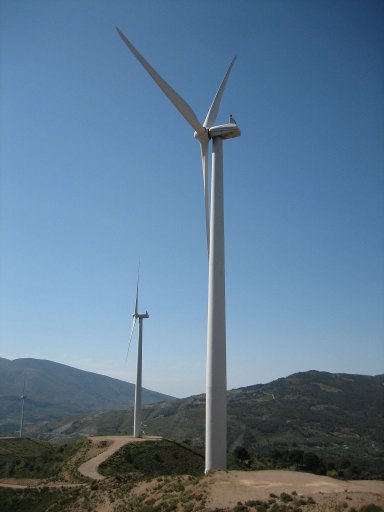 Trevélez, Sierra Nevada, Andalusien, Spanien, Windräder auf dem Weg nach Trevélez
