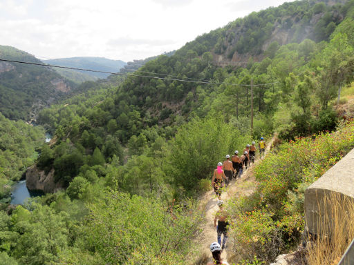 Andara Ocio y Aventura, Villalba de la Sierra, Spanien, Beginn der Tour (andere Gruppe und anderer Veranstalter)