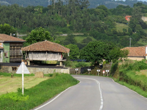 Villaviciosa, Spanien, Stelzenhaus zur Lagerung