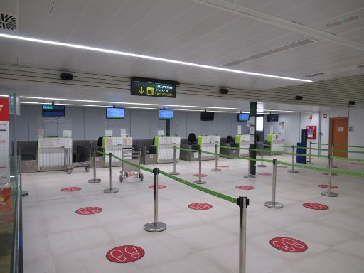 Vitoria-Gasteiz, Flughafen VIT, Spanien, Check-In und Gepäckaufgabe