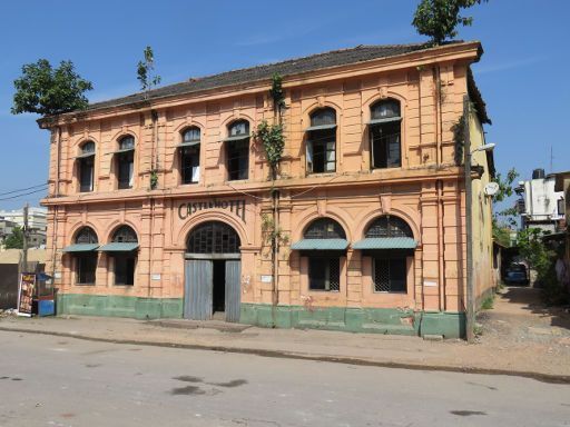 Colombo, Sri Lanka, The Castle Hotel an der Kompanna Vidiya Railway Station