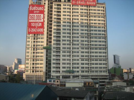All Seasons Bangkok Siam, Bangkok, Thailand, Ausblick aus der 7. Etage Zimmer 723 im Dezember 2010 Richtung Century Park Hotel