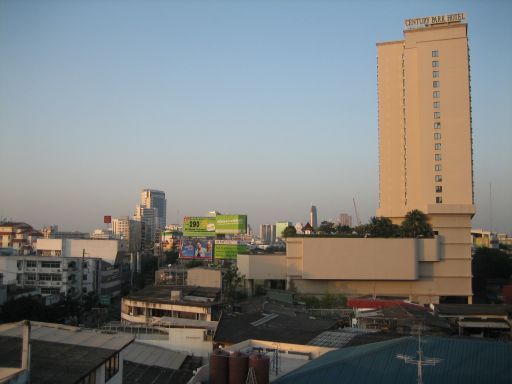 Ibis Siam Hotel, Bangkok, Thailand, Ausblick aus der 8. Etage Richtung Century Park Hotel