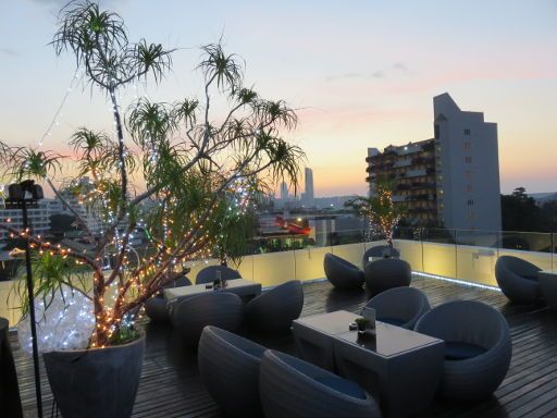 Baraquda Pattaya – MGallery by Sofitel, Pattaya, Thailand, Dachterrasse mit Sitzgelegenheiten