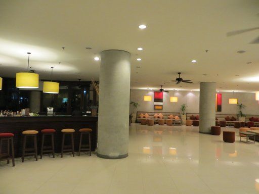 ibis Phuket Patong, Thailand, Bar und Empfangshalle