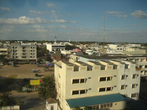 Laithong Hotel, Ubon Ratchathani, Thailand, Ausblick aus dem Zimmer 509 Richtung Flughafen