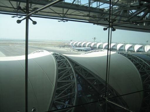 Suvarnabhumi BKK, Bangkok, Thailand, Flugsteige