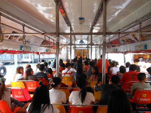 Bangkok Thailand, Chao Phraya Express Boat, Boot Nummer 210