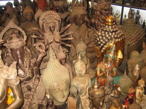 Bangkok, Thailand, Chatuchak Wochenendmarkt, Holzschnitzereien
