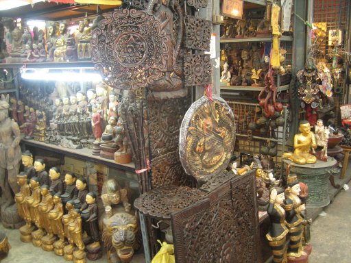 Bangkok, Thailand, Chatuchak Wochenendmarkt, Holzschnitzereien