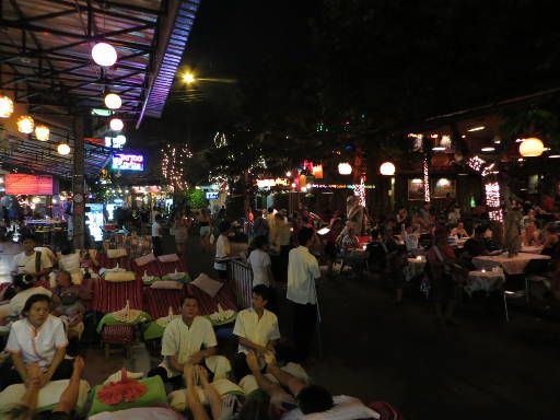 Bangkok, Thailand, Khao San Road, Massage und Bar in der Thanon Ram Buttri