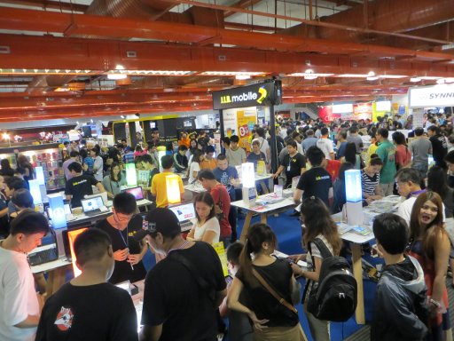 Commart Computer Messe, Bangkok, Thailand, J.I.B. mobile in der kleinen Halle