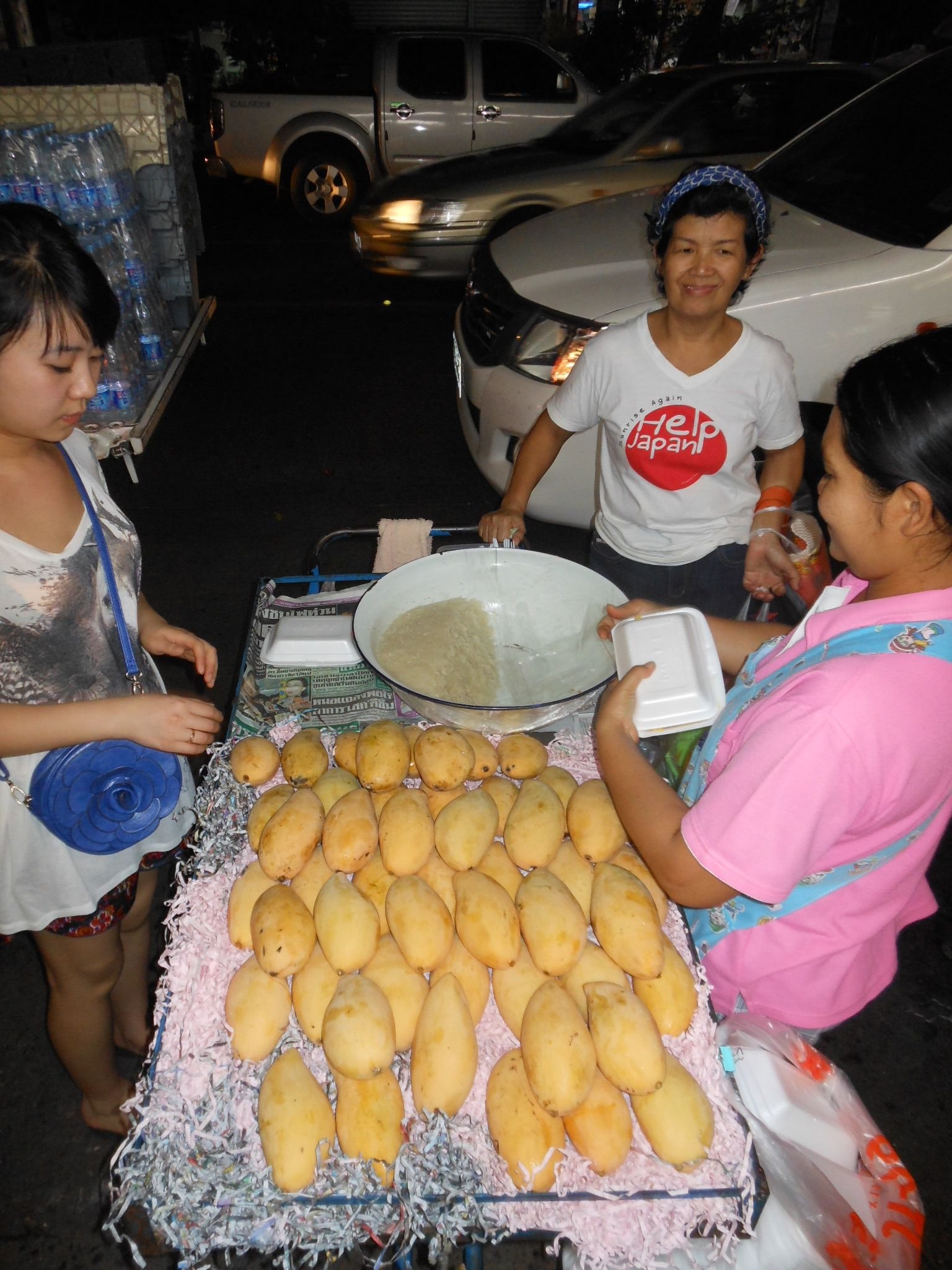 Bangkok, Thailand, Rang Nam Road, Rangnam Road, mobiler Verkaufsstand mit Mango und Sticky Rice