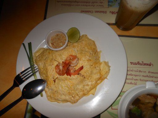 Bangkok, Thailand, Hainan Chinese Cuisine, Phad Thai, Suppe und Eiscappuccino für 135,– Thai Baht