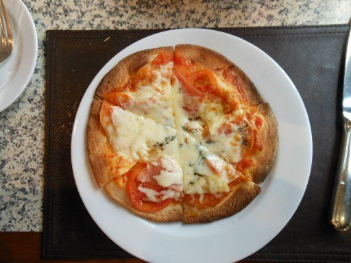 Bangkok, Thailand, Pizza Trattoria Felice im Arnoma Hotel, Set für 199,– THB