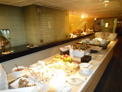 Bangkok, Thailand, Seafood und BBQ dinner buffet im L3 Eatery Le Fenix