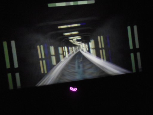 YMAX, Bangkok, Thailand, Roller Coaster im Tunnel