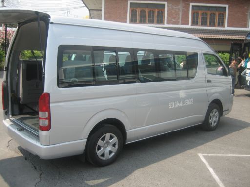 Bell Travel Service, Pattaya, Bangkok, Thailand, Mini Bus in Bangkok zum Hotel