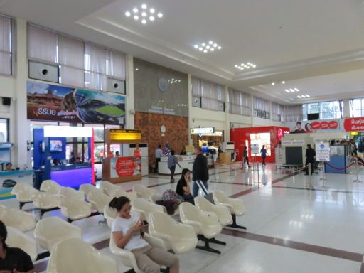 Buri Ram, Thailand, Flughafen BFV, Ankunftsbereich mit Mietwagenanbieter