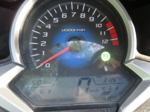 Kanchanaburi, Thailand, Deathrail Motorcycle Tours, Honda CBR250R Uhrzeit 17:01 Uhr Tageskilometer 312,6