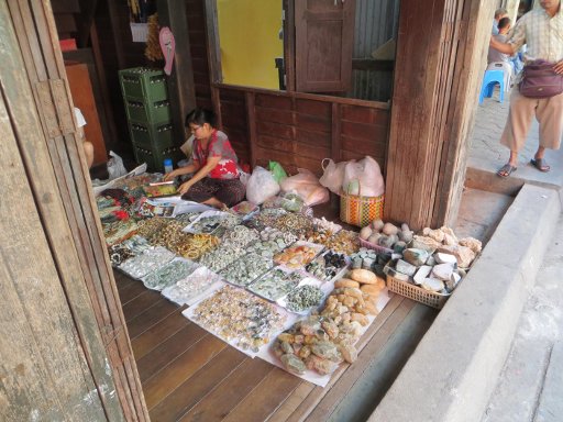 Mae Sot, Thailand, Jade Steine und Schmuck