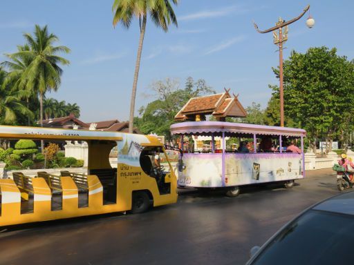 Bus Stadtrundfahrt, Nan, Thailand, offene Busse