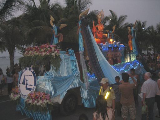 Pattaya International Mardi Gras 2009, Pattaya, Thailand, Der Wagen der Tourism Authority of Thailand