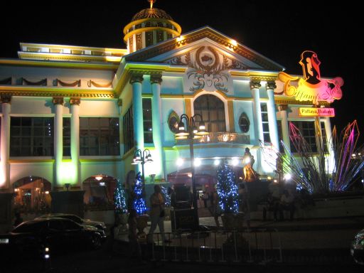 Miss International Queen™, 2010, Pattaya, Thailand, Eingangsbereich