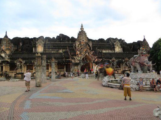 Phuket FantaSea, Phuket, Thailand, Palace of the Elephants