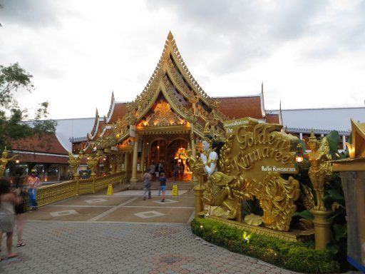 Phuket FantaSea, Phuket, Thailand, Golden Kinnaree Buffet Restaurant