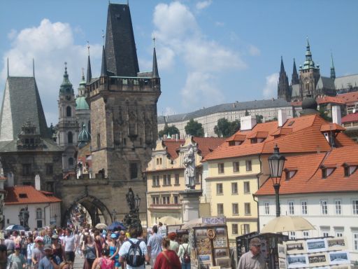 Prag, Tschechische Republik, Karlsbrücke mit Blick auf die Prager Burg