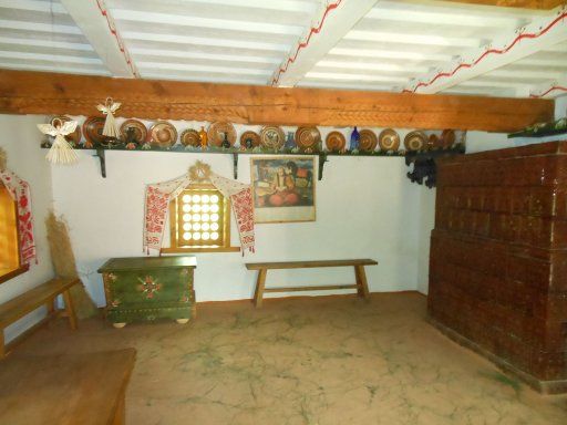 Mamajeva Sloboda Freilichtmuseum, Kiew, Ukraine, Bauernhaus Raum mit Ofen